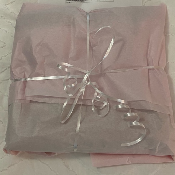 Meet your Posher, Joyce - Picture 11 of 16